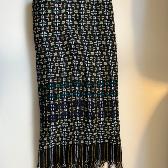 Scarf - Picture 6 of 7